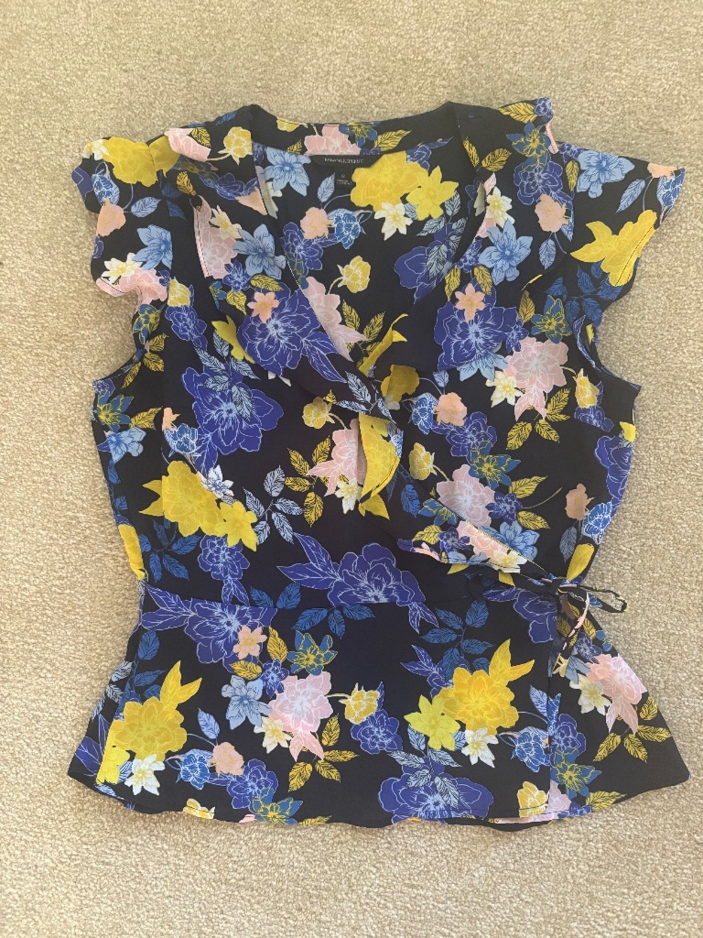 NWOT BANANA REPUBLIC wrap tie flutter peplum top Size S